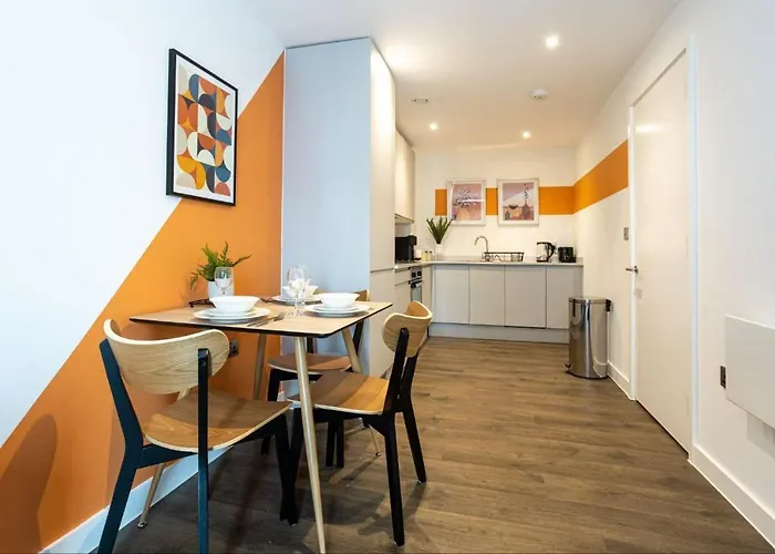 View Few Minutes To Centert Манчестер