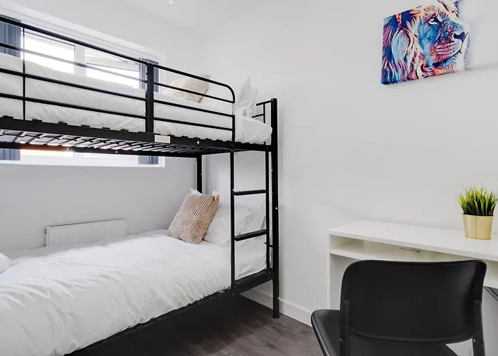 Ferienhaus Dazzling&modern 4bd - Coop Live - Etihad - Parking