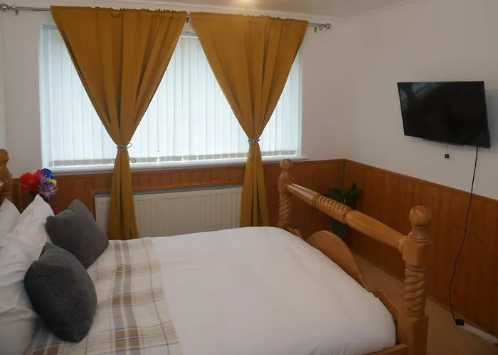 Cosy & Quiet House Close To Etihad And Centre