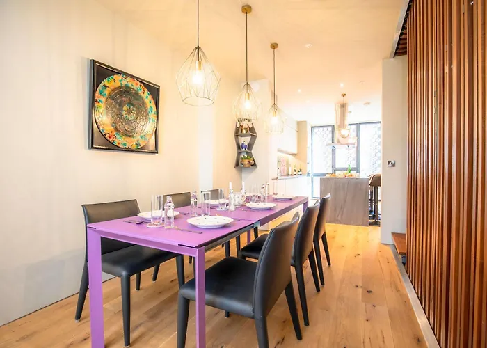 Сasa de vacaciones Luxury Roof Terrace Townhouse Mánchester