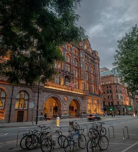 Superhost: Luxury Deansgate Townhouse Semesterbostad