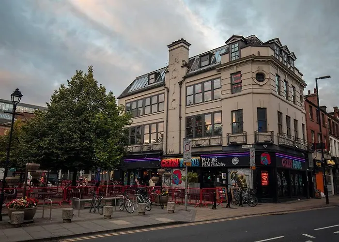 Superhost: Luxury Deansgate Townhouse 펜션 맨체스터