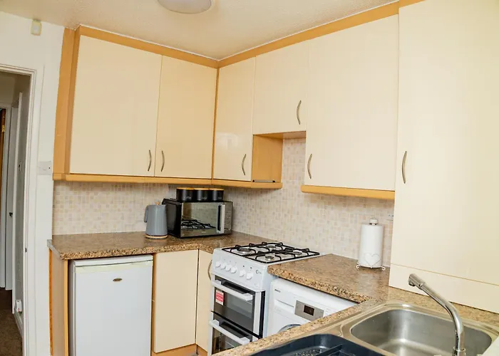 Appartement Charming 2-bedroom In *