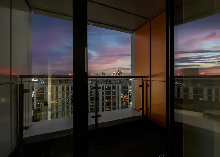 아파트 Stylish & Spacious Salford Quays One Bedroom High Floor With Balcony *