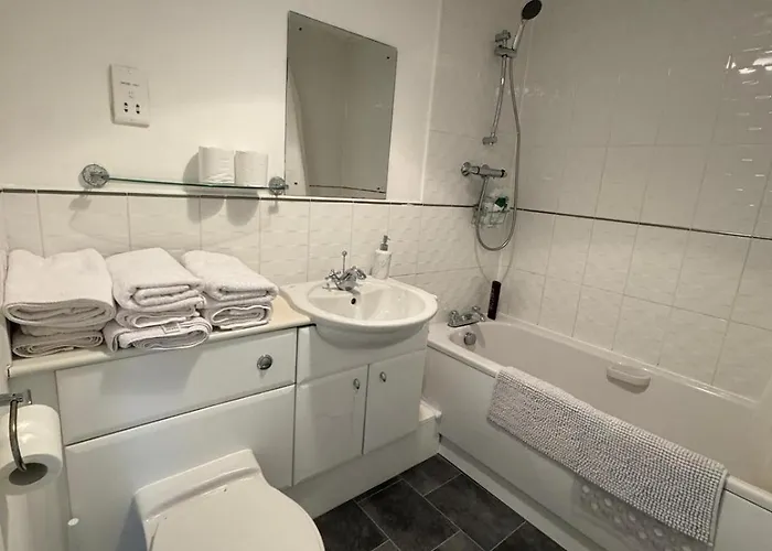 Sleeps5-netflix-parkg-near Center Etihad *