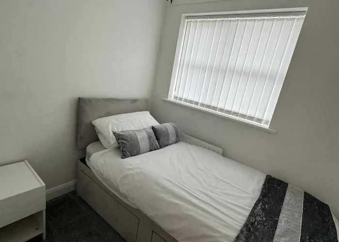Дом отдыха Sleeps5-netflix-parkg-near Center Etihad *