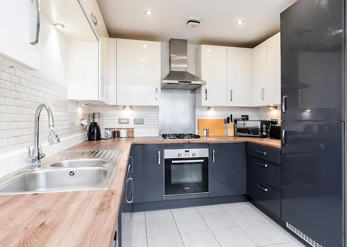 6 Guests - 3 Bedrooms - Free Wi-fi - Сasa de vacaciones