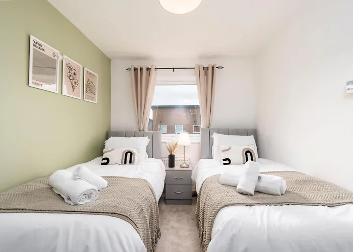 6 Guests - 3 Bedrooms - Free Wi-fi - Ferienhaus Manchester