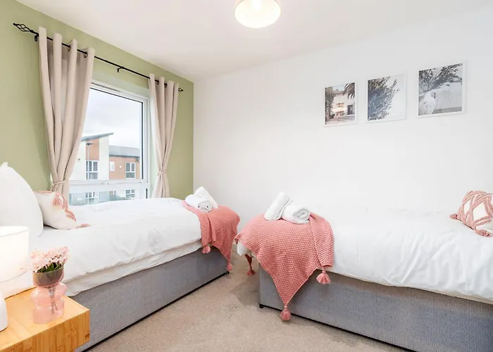 6 Guests - 3 Bedrooms - Free Wi-fi - Ferienhaus *