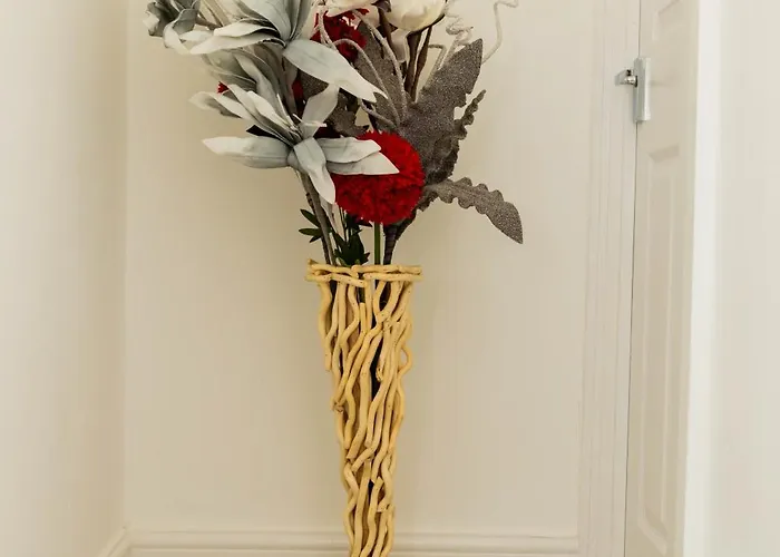 Charming 1 Bedroom In The Heart Of Close To Centre And Etihad Stadium Apartment