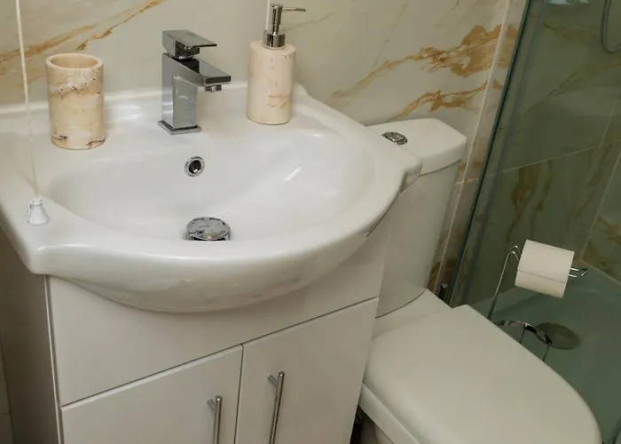 Apartment Charming 1 Bedroom In The Heart Of Close To Centre And Etihad Stadium