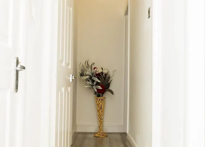 Charming 1 Bedroom In The Heart Of Close To Centre And Etihad Stadium *