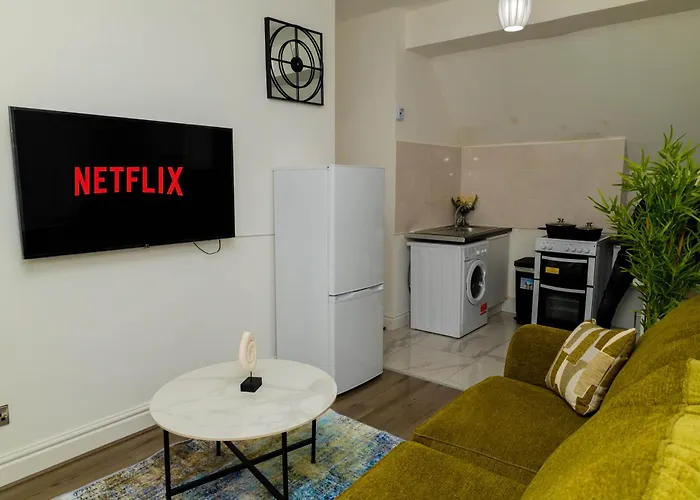 Charming 1 Bedroom In The Heart Of Close To Centre And Etihad Stadium Apartment