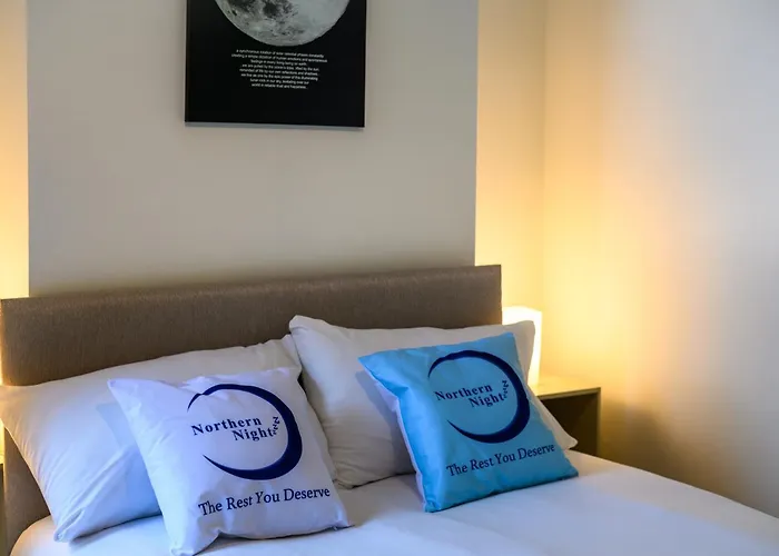 Serviced Northernnightzzz - The Park *