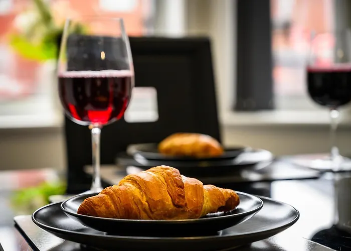 Serviced Northernnightzzz - The Park