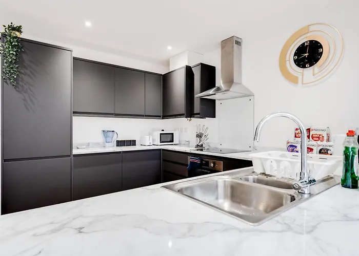 Dazzling & Modern 4bd - Coop Live - Etihad - Parking Dom wakacyjny Manchester