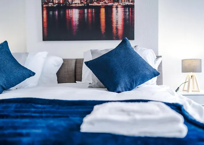 Vakantiehuis Fun & Spacious 3Bed L Pool Table & Pingpong Table *