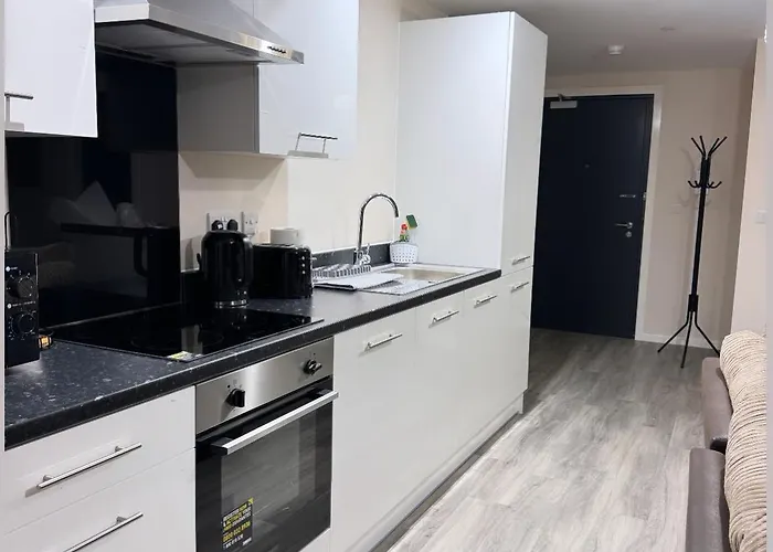 Apartment Luxury 2 Bedroom In Centre - Free Parking *