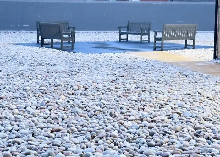 Apartment Luxury 2 Bedroom In Centre - Free Parking *