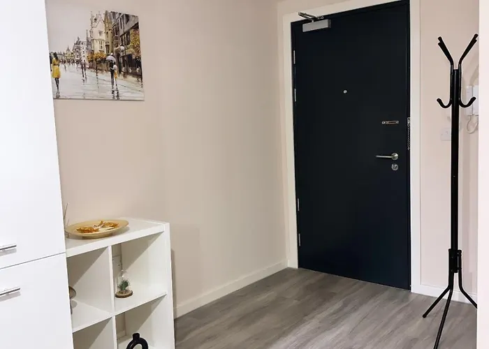 Lägenhet Luxury 2 Bedroom In Centre - Free Parking *