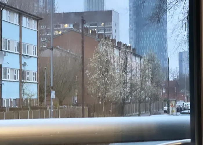 Apartment Luxury 2 Bedroom In Centre - Free Parking *