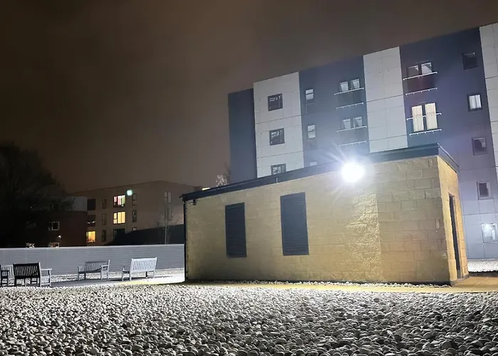 Luxury 2 Bedroom In Centre - Free Parking *