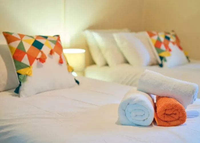 Bespoke Salford Quays - Garden, Wifi And Parking * Manchester