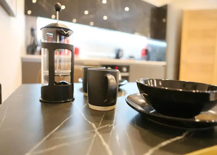 3 Bed Flat 8 Min Walk To Centre - Pass The Keys Manchester