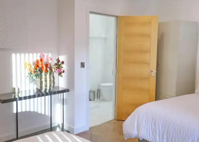 Cosy Retreat - Steps From Spinningfields - Pass The Keys *