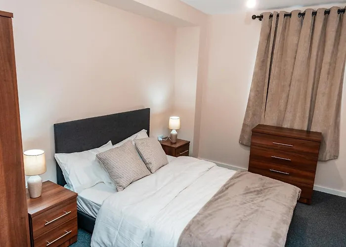 Entire 2 Bedroom And 2 Bathroom In -free Underground Parking 아파트 맨체스터