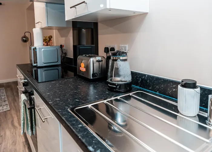 Daire Entire 2 Bedroom And 2 Bathroom In -free Underground Parking Manchester