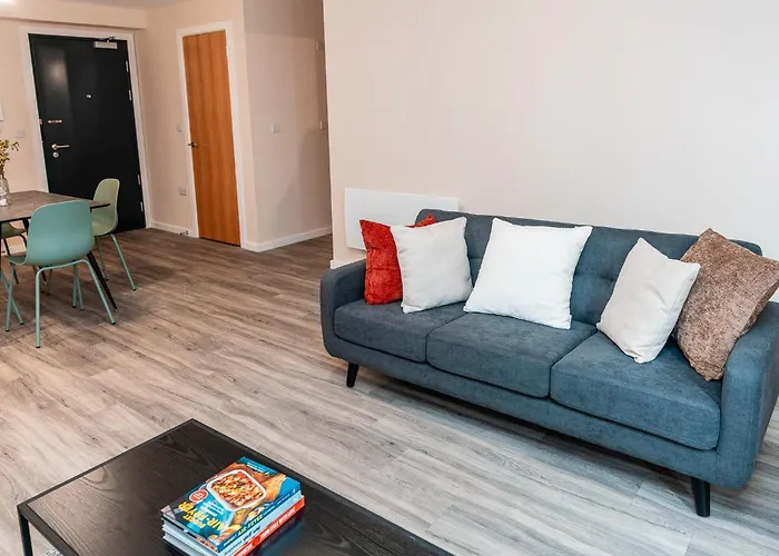 아파트 Entire 2 Bedroom And 2 Bathroom In -free Underground Parking *