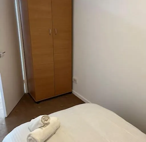 Semesterbostad Salford 2-bed - Near Uni & Mcr Centre Manchester