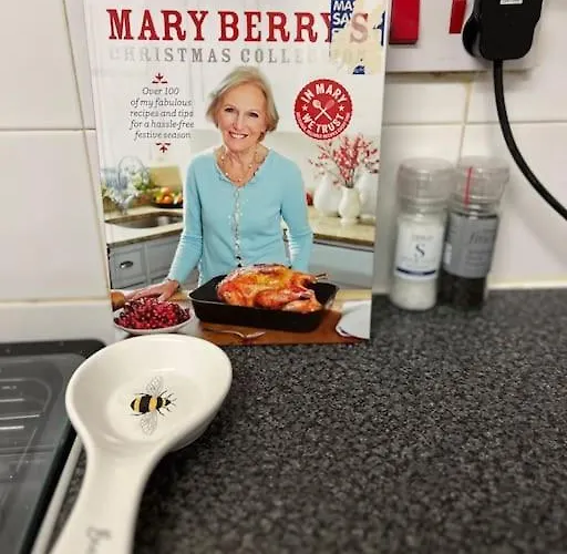 Semesterbostad Salford 2-bed - Near Uni & Mcr Centre Manchester