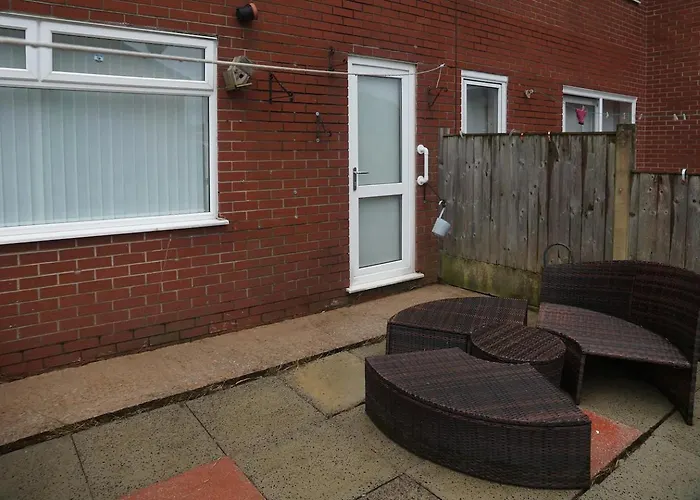 Cosy & Quiet House Close To Etihad And Centre