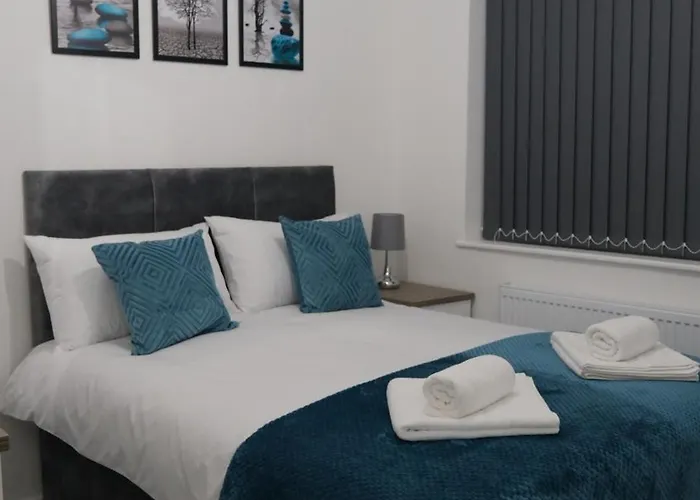 Etihcity - 3 Bedroom Semi - Free Parking Near Etihad Stadium, Tourist Attractions, Centre, Transport And Motorway Links Next To Mcdonald's - Sky N Netflix Dom wakacyjny