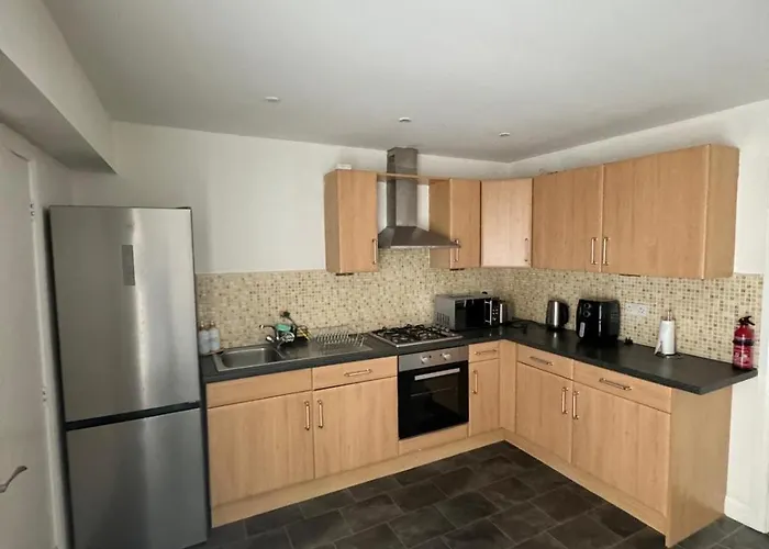 Sleeps5-netflix-parkg-near Center Etihad