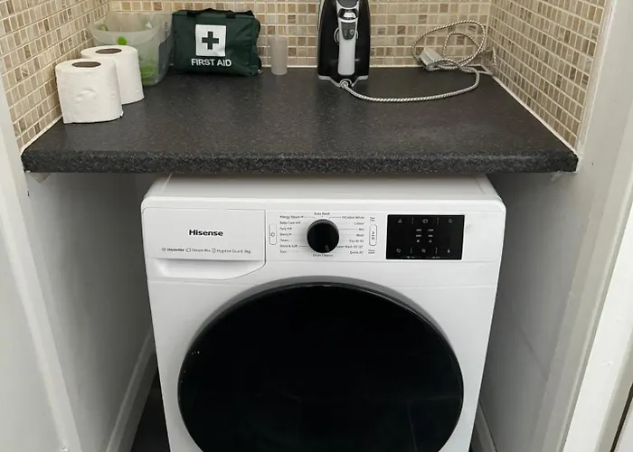 Sleeps5-netflix-parkg-near Center Etihad 펜션 *