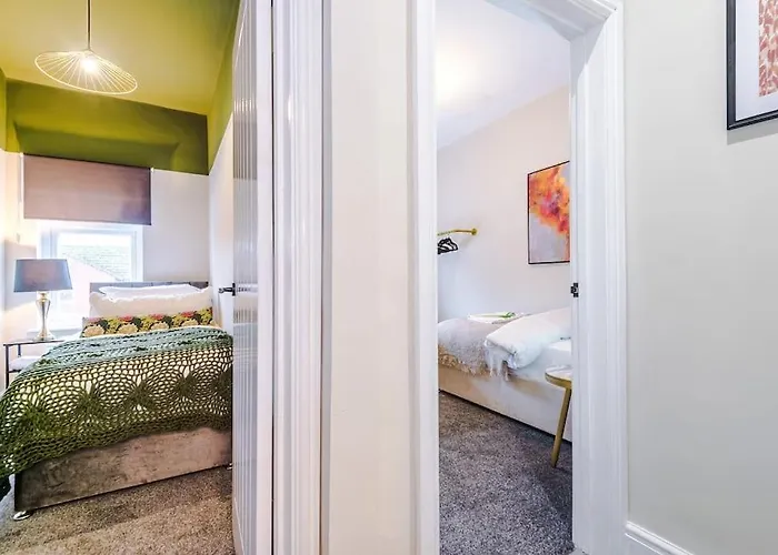 Salford Sanctuary 5 Bed House Сasa de vacaciones *