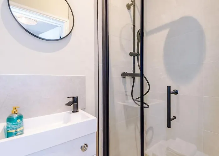 別荘 Salford Sanctuary 5 Bed House