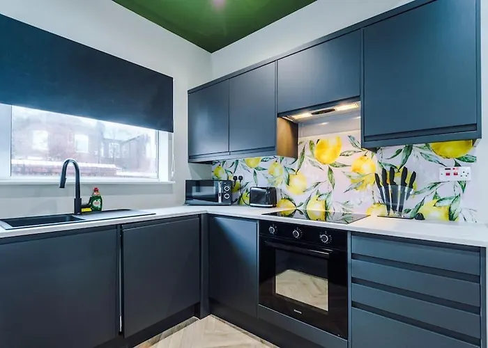 Salford Sanctuary 5 Bed House * マンチェスター