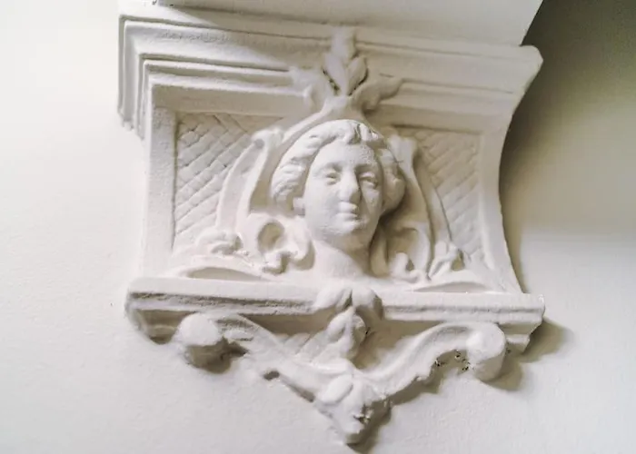 Salford Sanctuary 5 Bed House