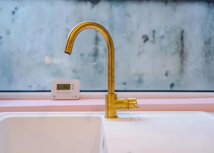 5 Bed Salford Sanctuary Retreat Tatil Evi Manchester