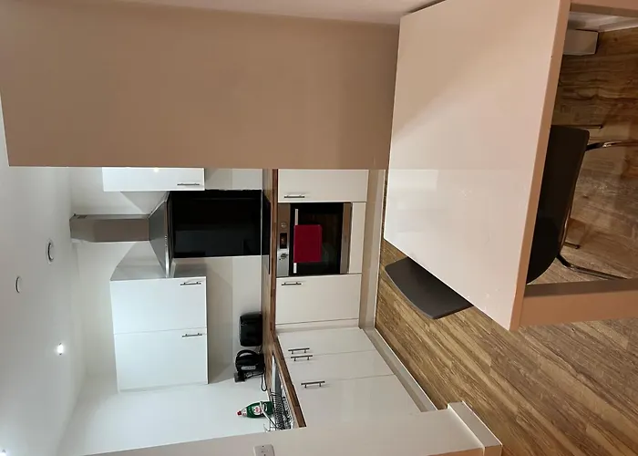 Apartment 1 Bed Apartment Sleeps 2 - Wifi & Tv *