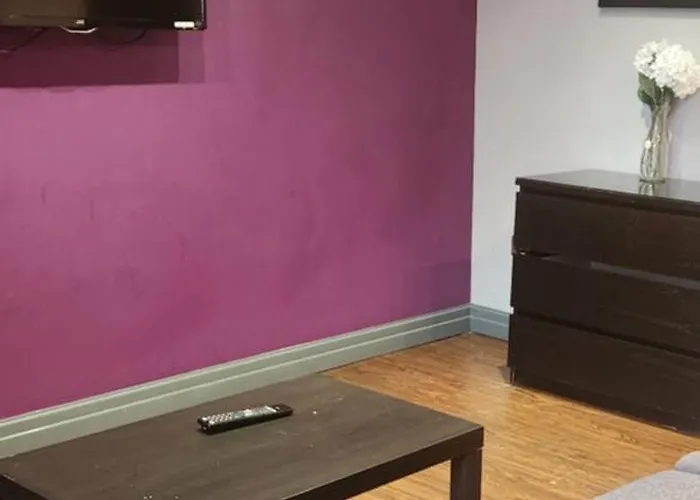 Lewis In The Heart Of The Northern Quarter Sleeps Up To 12 Apartment Manchester