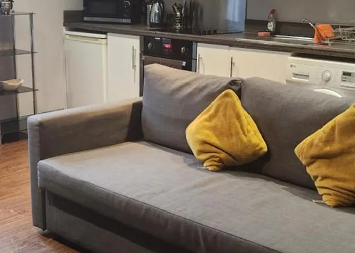 Lewis In The Heart Of The Northern Quarter Sleeps Up To 12 Manchester