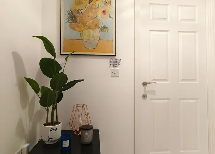 Shared House - 10 Mins From Piccadilly Station/man Uni/o2 Apollo Manchester