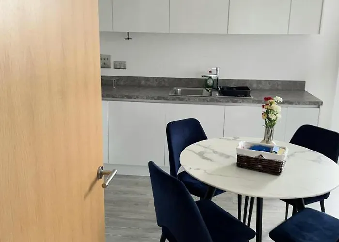 Mcr 1br Getaway With Rooftop Access & Prime Location Mánchester