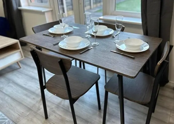 Dom wakacyjny Spacious & Lovely 4 Bedroom In *