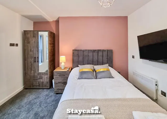 Delightful Spacious Haven With Large Driveway 別荘